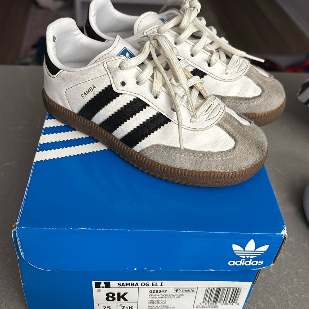 Toddler sambas Adidas